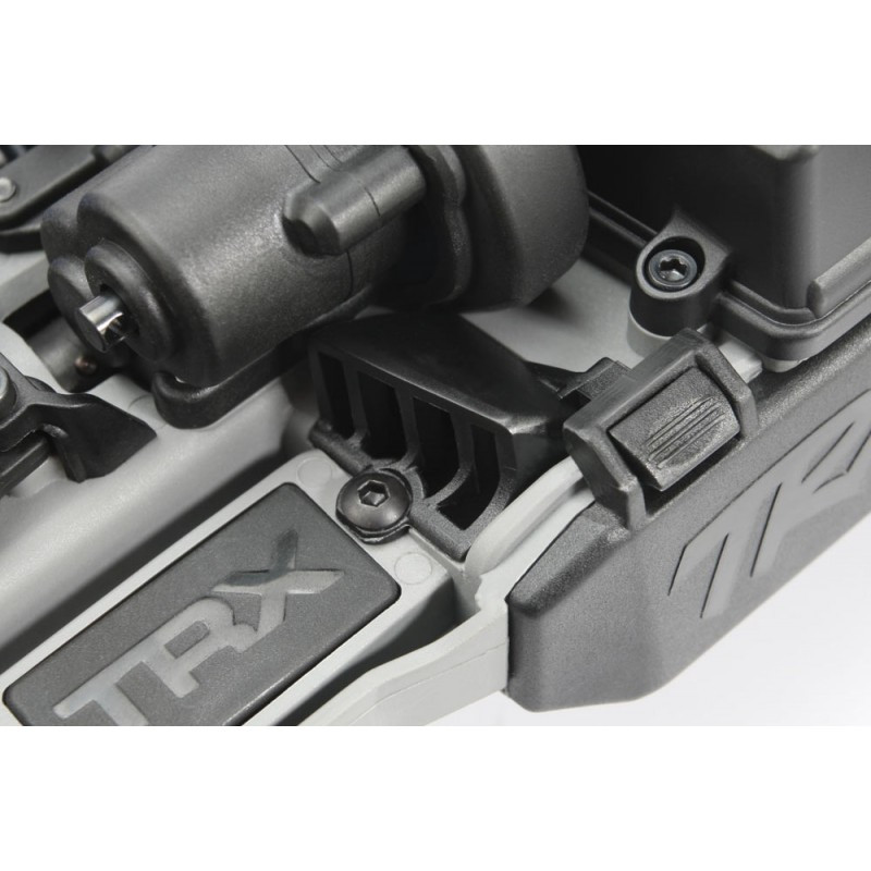 TRAXXAS E-REVO 1/16 4X4 USB, AZUL(INCLUYE BATERIA Y CARGADOR) - Imagen 4